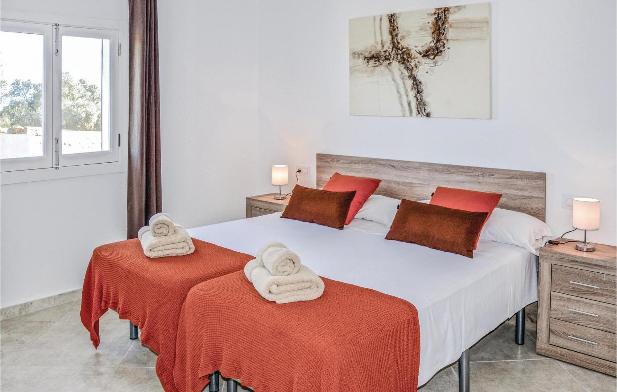 Hébergement de vacances Awesome In With Kitchenette Ariany