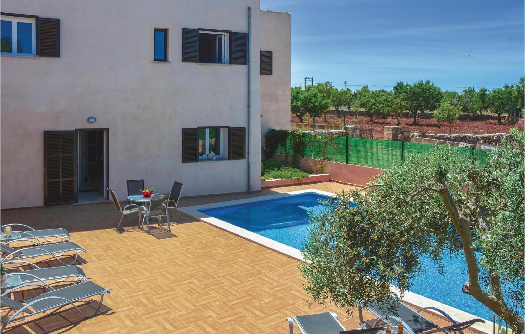 Hébergement de vacances Awesome In With Kitchenette